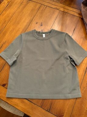 lululemon athletica Crewneck Tee in Olive